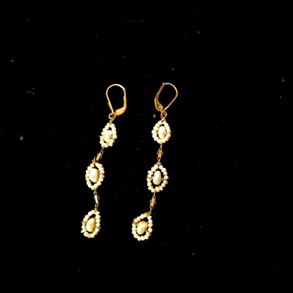 Drop Pearl earrings